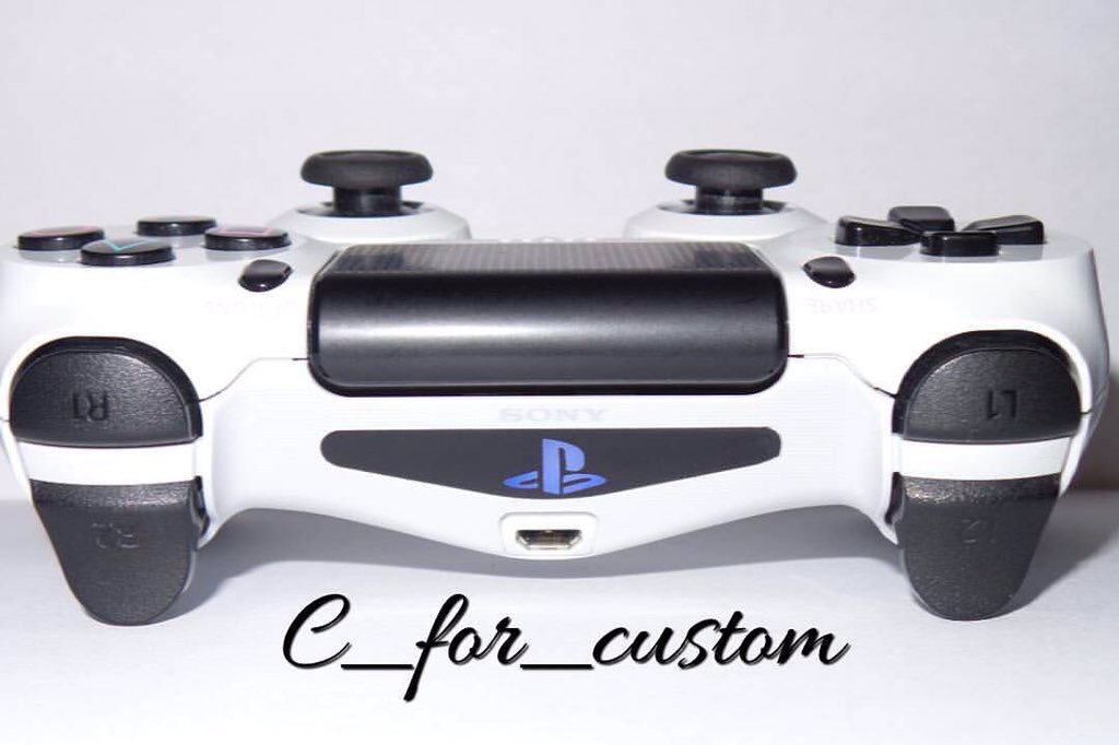 C_for_Custom's tweet photo. We also customize the lightbar on the ps4 controller https://t.co/BxjHwr4yzB