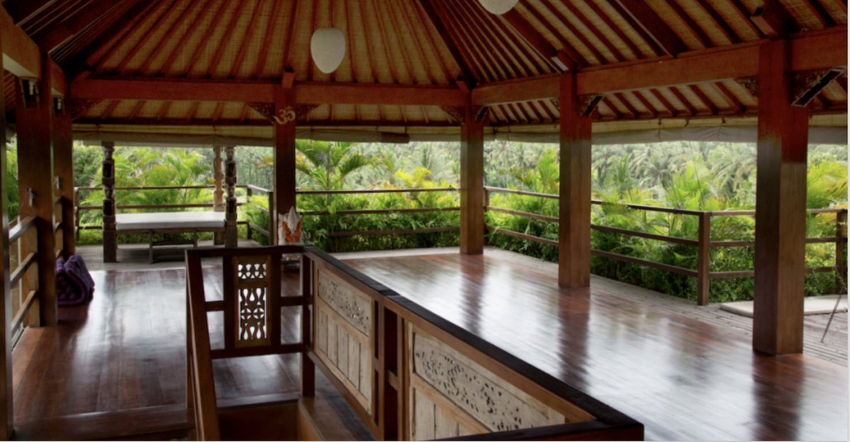 SoulshineBali's tweet photo. Check out our current retreat calendar to find a #yoga retreat that fits your schedule: https://t.co/Knn45ulmbq https://t.co/aPeaUwEnW5