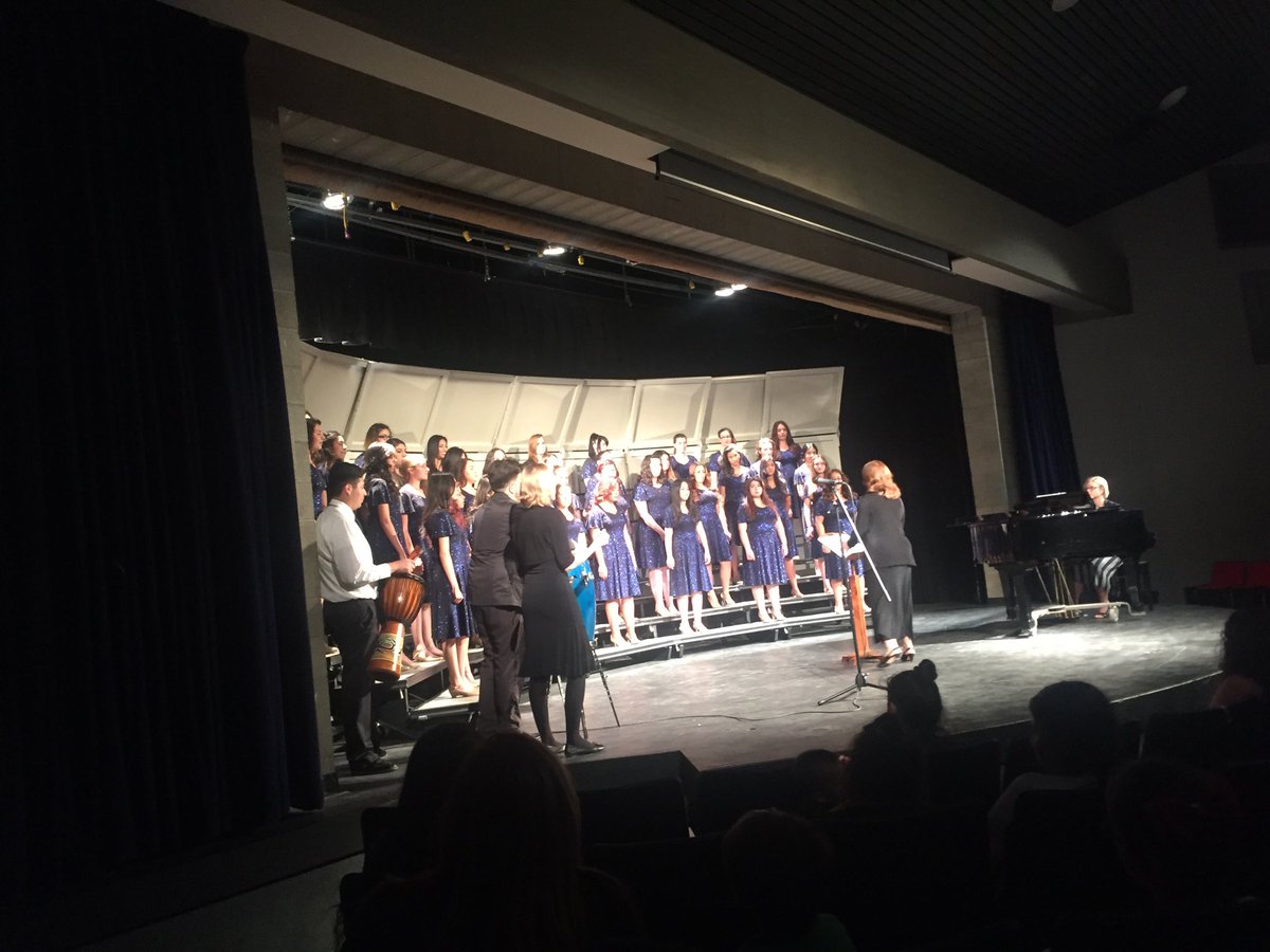 DuchonElliott's tweet photo. At JVHS choir performance . Superb! https://t.co/5v9zeZ8ANY