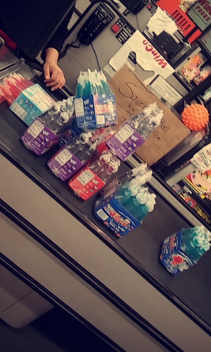 Tyler_Eteuati's tweet photo. #KoolAidChallenge w/ @StocktonDawson9 @BoyflyBlack https://t.co/ArVzmhgyYU