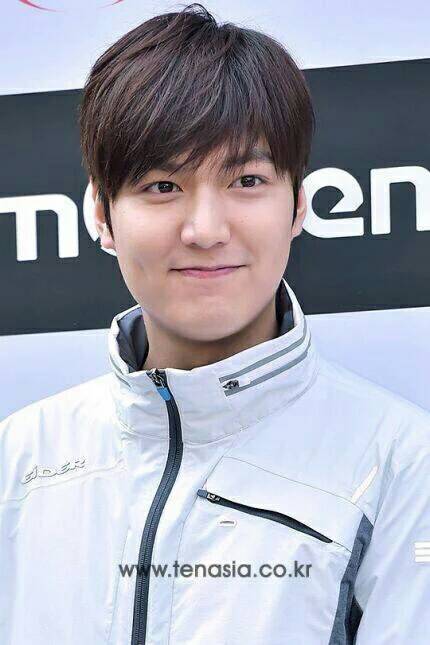 Lee_Maria's tweet photo. Have a nice day all... Enjoy your long weekend~ ^^ cr : to the owner https://t.co/NEKKdPcI0e