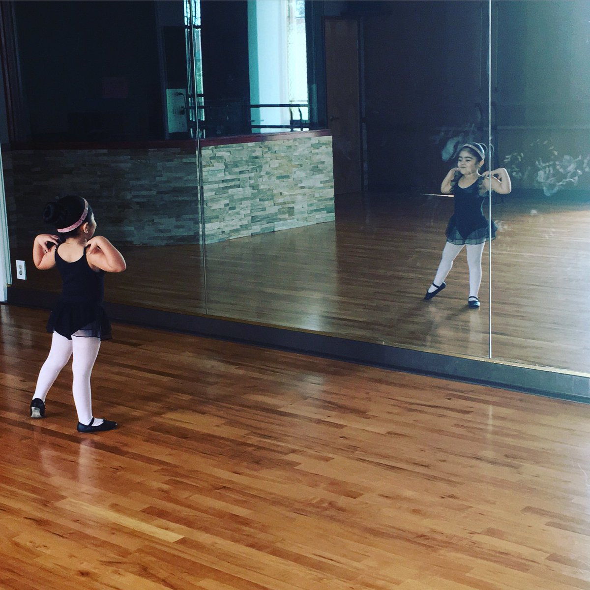 Denise Zepeda (denise_zepeda) Twitter