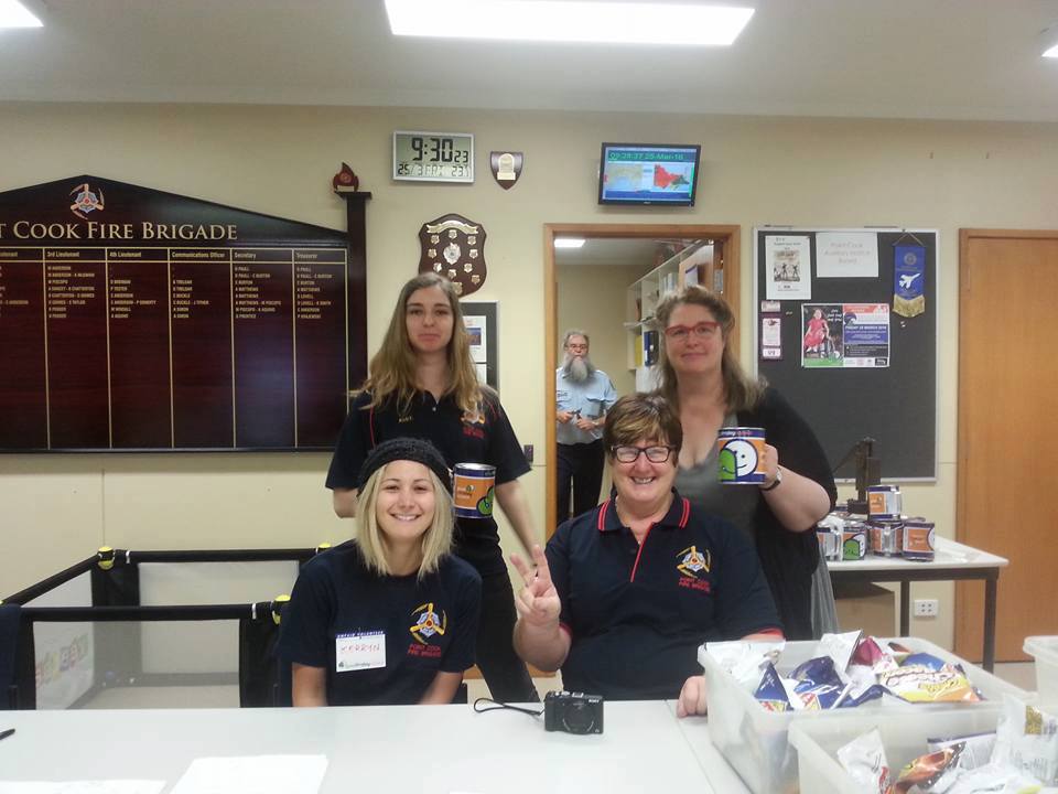 PointCookGFA's tweet image. Some of our registration and tin distribution team! #GoodFridayAppeal