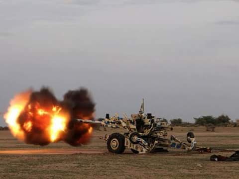 الجيش الهندي يستلم مدافع جديده نوع Dhanush عيار 155 ملم محليه الصنع  CeXe2XYUMAQ4N9j