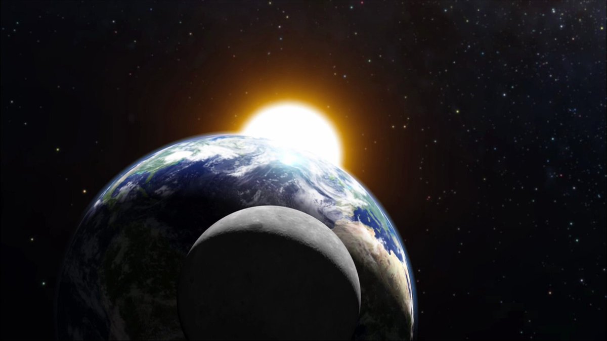 SapientSerpent1's tweet photo. A woman clothed with the sun, and the moon under her feet, and upon her head a crown of twelve stars... https://t.co/2XR8kcU2BL