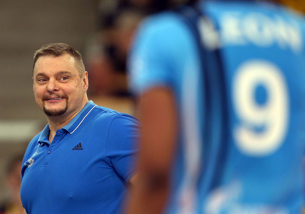 «Яблочки не с мельдонием?»

Как <a href="/volleyzenit/">Зенит-Казань⚡️</a> вышел в «Финал четырёх» Лиги чемпионов

sportbo.ru/article/154436/