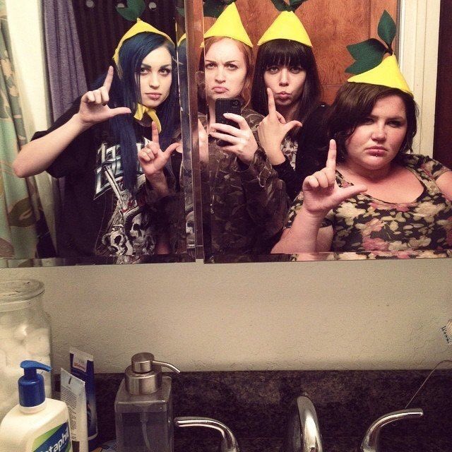 😂me and my friends ,sister 💕