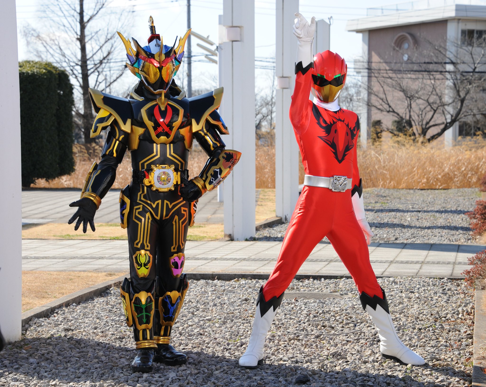 仮面ライダーゴースト 春休み合体ヒーロー祭り放送 今週日曜あさ8時からは 第24話 出現 謎の戦士 グレイトフル魂の横にいる赤い戦士は あのスーパーヒーロー 2人の勇姿 オンエアーでバッチリミナー 仮面ライダーゴースト T Co