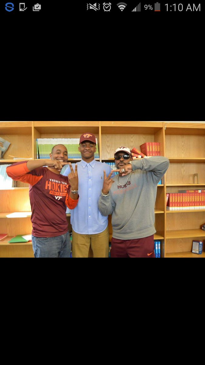 reynolds4life13's tweet photo. #wejumping https://t.co/j8PoPopLTZ