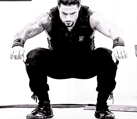 LeeshaNDessy's tweet photo. #Roman #WorksHard2Keep #ThatAmazinPhysique #Let'sWorkHardtoCheerSupprtHim #ToWM32 @WWERomanReigns @romanreigns568 https://t.co/O8zVbM8qYQ