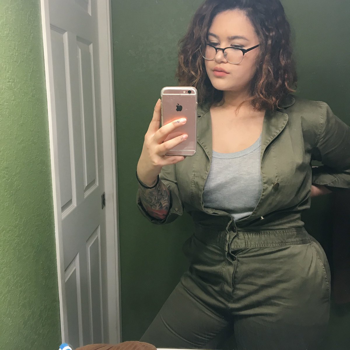 ffallonee's tweet image. Looking like straight up Ghostbusters in this bad boy