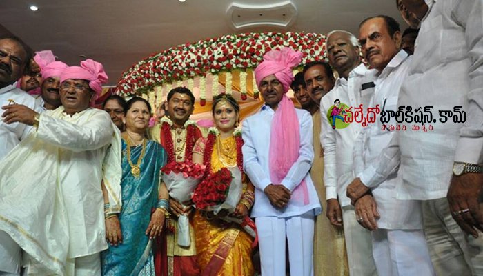 chalnedo's tweet photo. SRI KCR GAARU ATTENDED THE MARRIAGE OF MP SRI SEETARAM NAIK’S SON
https://t.co/jmGw7yn2x8
#chalnedobalkishan #india https://t.co/Fl6a2jZN7b