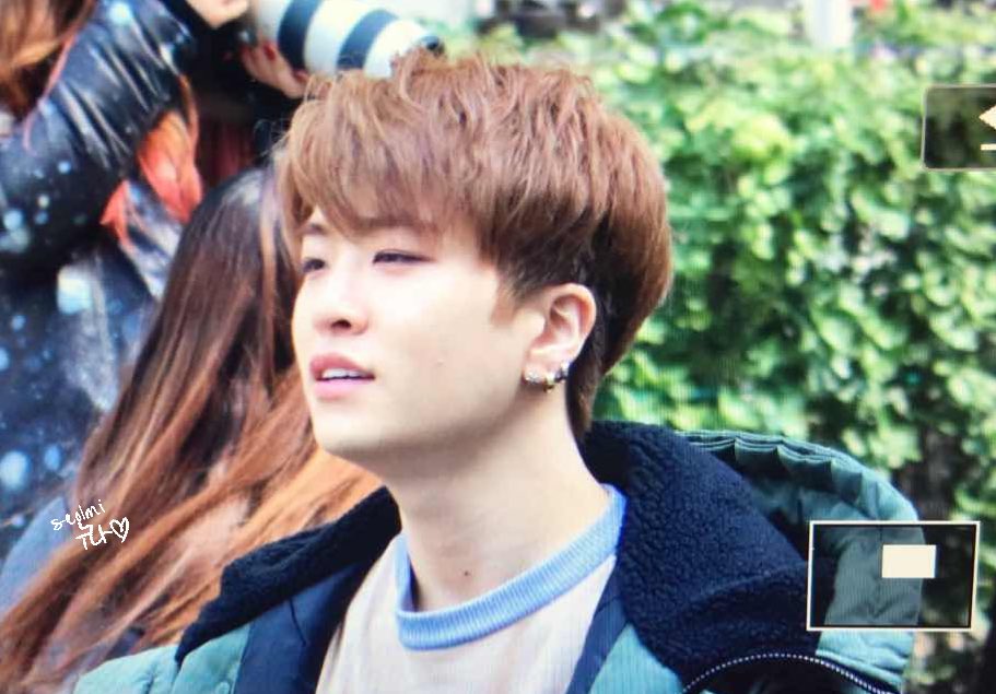 160325 외출 #영재 #최영재 #갓세븐 #Fly   영재야 이거 무슨 즐기고 있는 표정이야 ㅋㅋㅋㅌㅌ