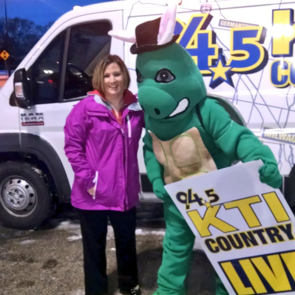 ColtRadio's tweet photo. We've got our first winner! #hiKTI #EasterTurtle #WeArentShellfish https://t.co/QkWHB2Aubf