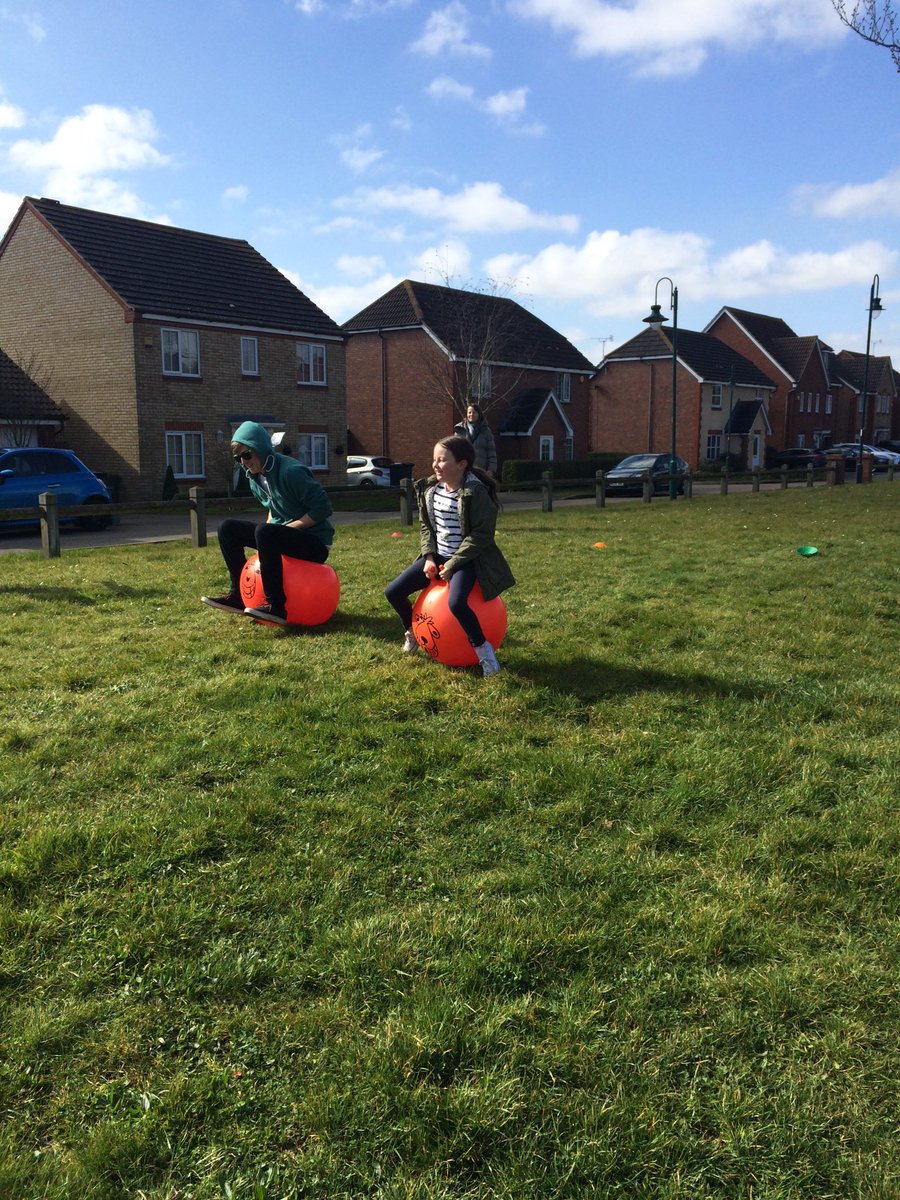 HazelLCottrell's tweet photo. We won the race ;) #HamptonFun https://t.co/KSe9aJ56jI