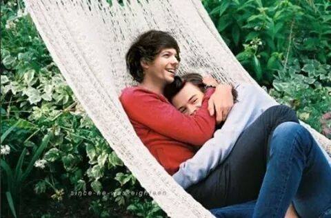 itisowrong's tweet photo. You don't know how lovely you are. #larrystylinson ♡ https://t.co/JRCelWHHs4