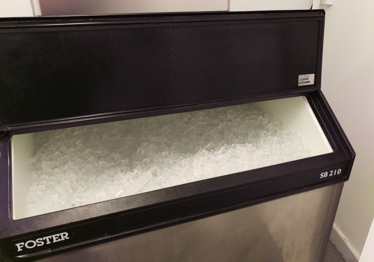 barandcatering's tweet photo. Nice ICE from ABC spares machines and service from Lancashire number one refrigeration company. #Ice #Foster #Simag https://t.co/xDsENTyvdD
