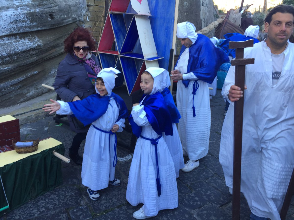 piuturismo's tweet photo. Piccoli Turchini crescono...@visitprocida #PasquaProcida16 #Pasqua2016 https://t.co/OKxopssIoV
