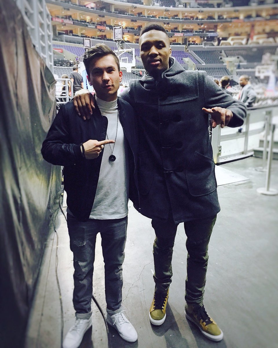 iAmPaulRey's tweet photo. #BiggerThanUs @Dame_Lillard https://t.co/yxz5K0Czjm