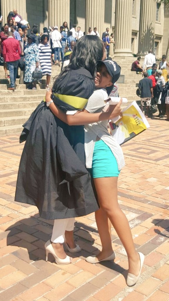 tshokiii_'s tweet photo. Hardwork, discipline and faith! You did it girl! Yaaassss!😍💁💃🔥🎓🎓 #BComDegree @Lee_lodi https://t.co/SQhRGFHUkx