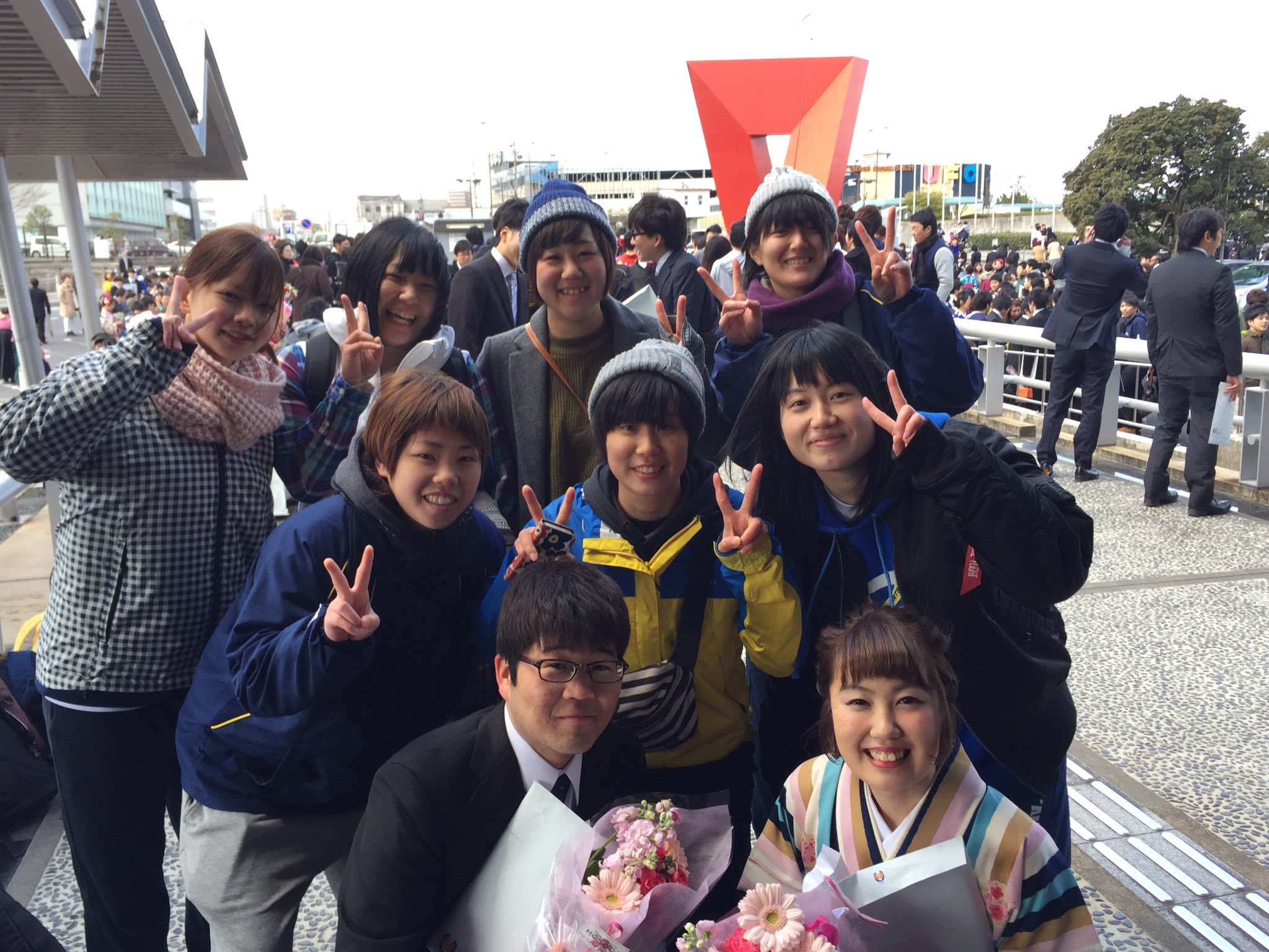 島根大学女子バスケットボール部 今日は島根大学の卒業式でした 女子バスケットボール部の先輩は2名 男子バスケットボール部の先輩は院生の方を入れて5名ご卒業されました ご卒業おめでとうございます T Co 9zqhzogjwz Twitter