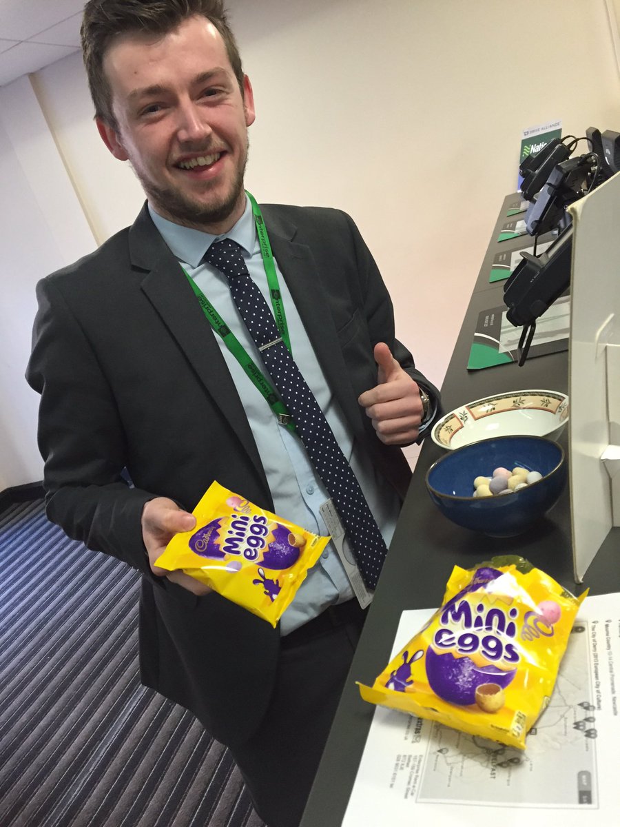 sc99talent's tweet photo. #SCNSuccess #Good#funtimefriday #SC76 excited to greet their customers 🍫🍳 #eracscotland @Dan_ryder_erac https://t.co/ECGPtsWrK1