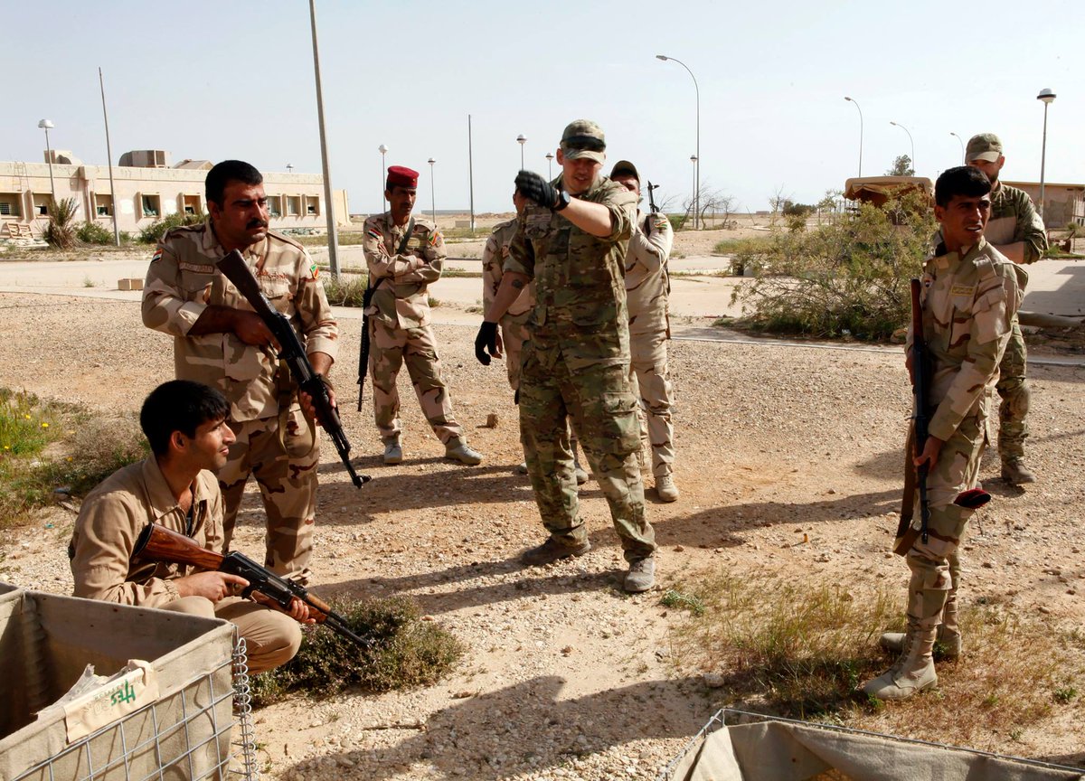 تدريبات الجيش العراقي الجديده على يد المستشارين الامريكان  - صفحة 3 CeYN8UhW8AAk_Zb