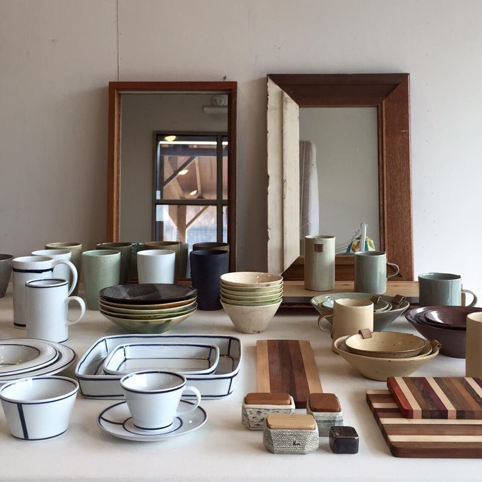 소생공단 그릇전, 3월까지입니다. 
평일 10~7시, 토요일 2~5시에 문 엽니다. 
마포구 증산로 87 구 마포석유비축기지로 들어오세요.