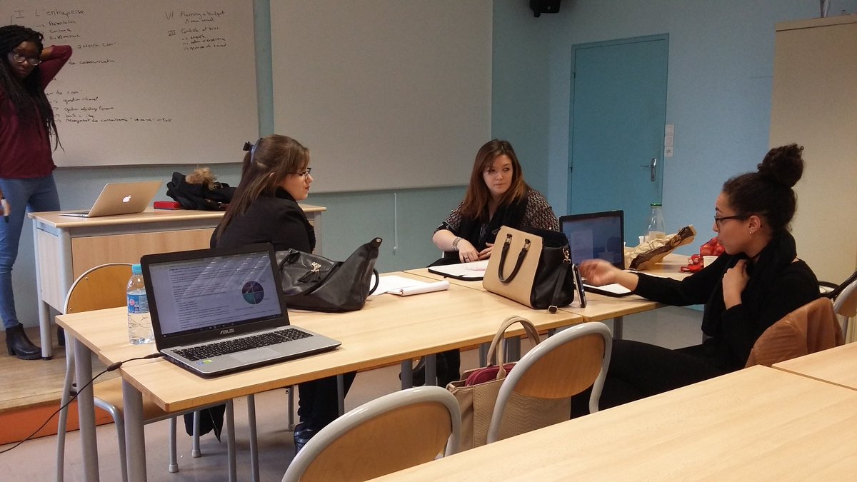 LPComMarket's tweet photo. Projet de communication interne pour les LPAMC aujourd'hui. https://t.co/KAhRSdkdxP