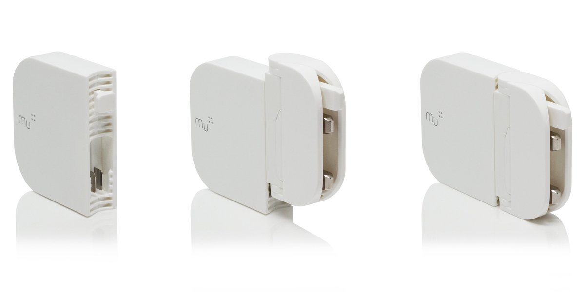 TheMuOne's tweet photo. Has charging internationally ever been so easy? #MuSystem is the worlds thinnest folding charger! #travel #charger https://t.co/mWnaQwVyQD