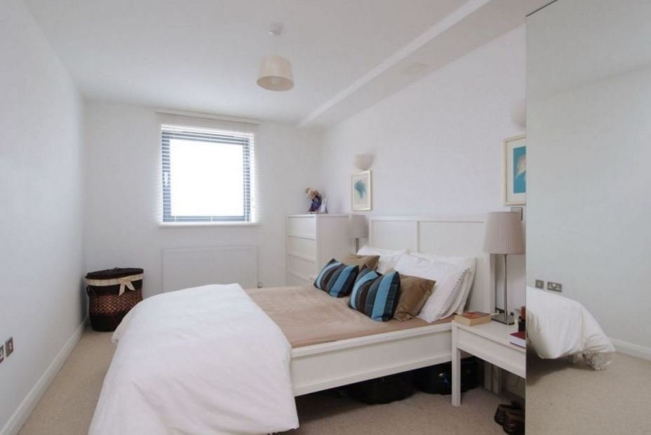 Lovely 1 bed flat available to rent immediately in #Wimbledon ow.ly/ZTJ2y #Property