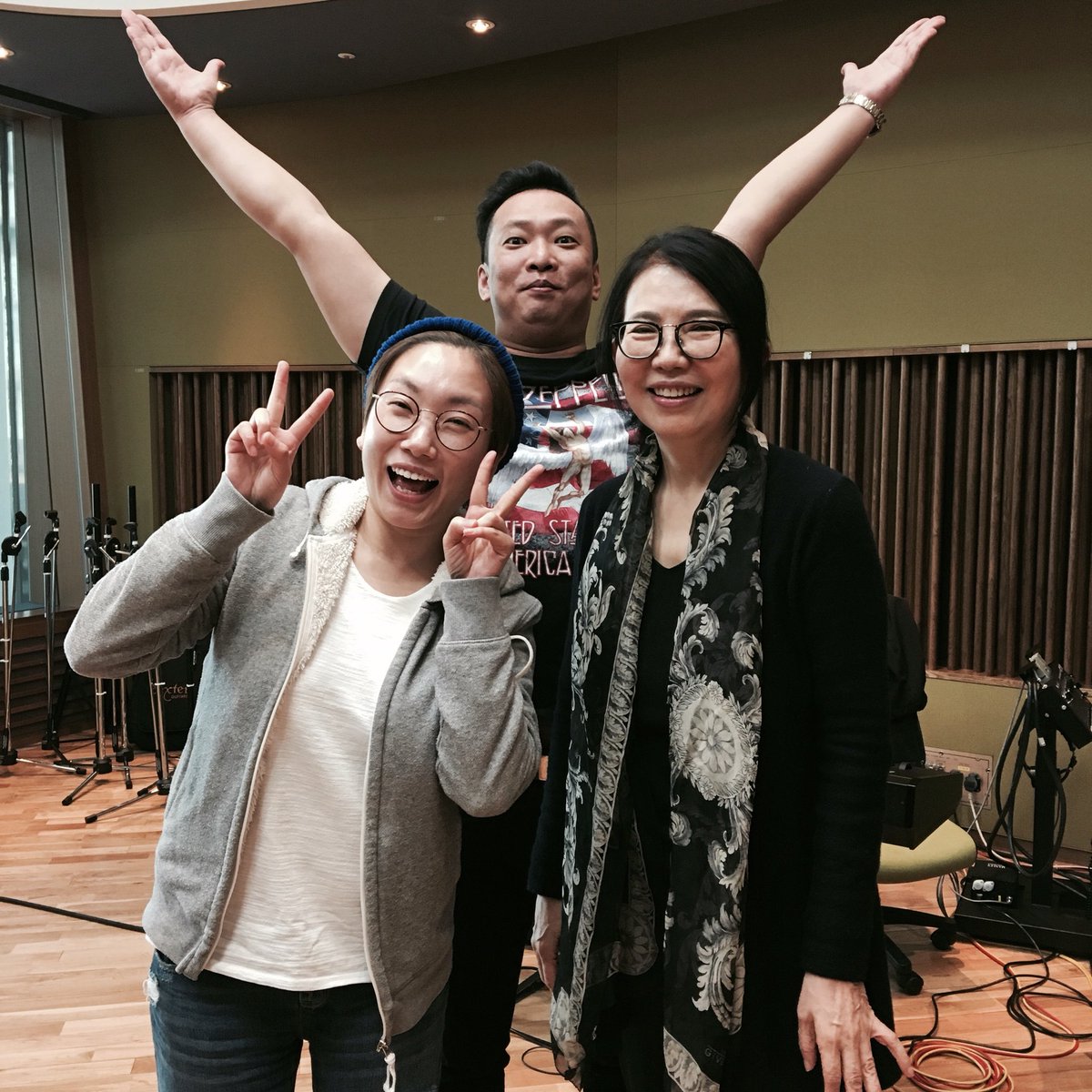 2ManSe's tweet photo. #두시만세 #VIP콘서트!!
#정미조님! 만나서 반가웠소!! 
다시 한번 나와주시오~🤗🙏 https://t.co/pBRFlGB4yU
