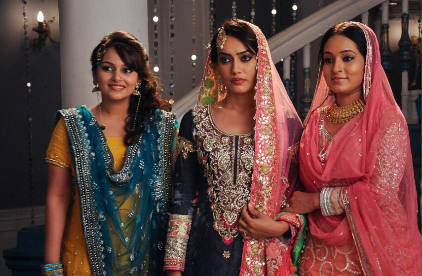 Jangan lupa saksikan serial drama India #ZoyaIndosiar, sore ini pukul 17.30 WIB