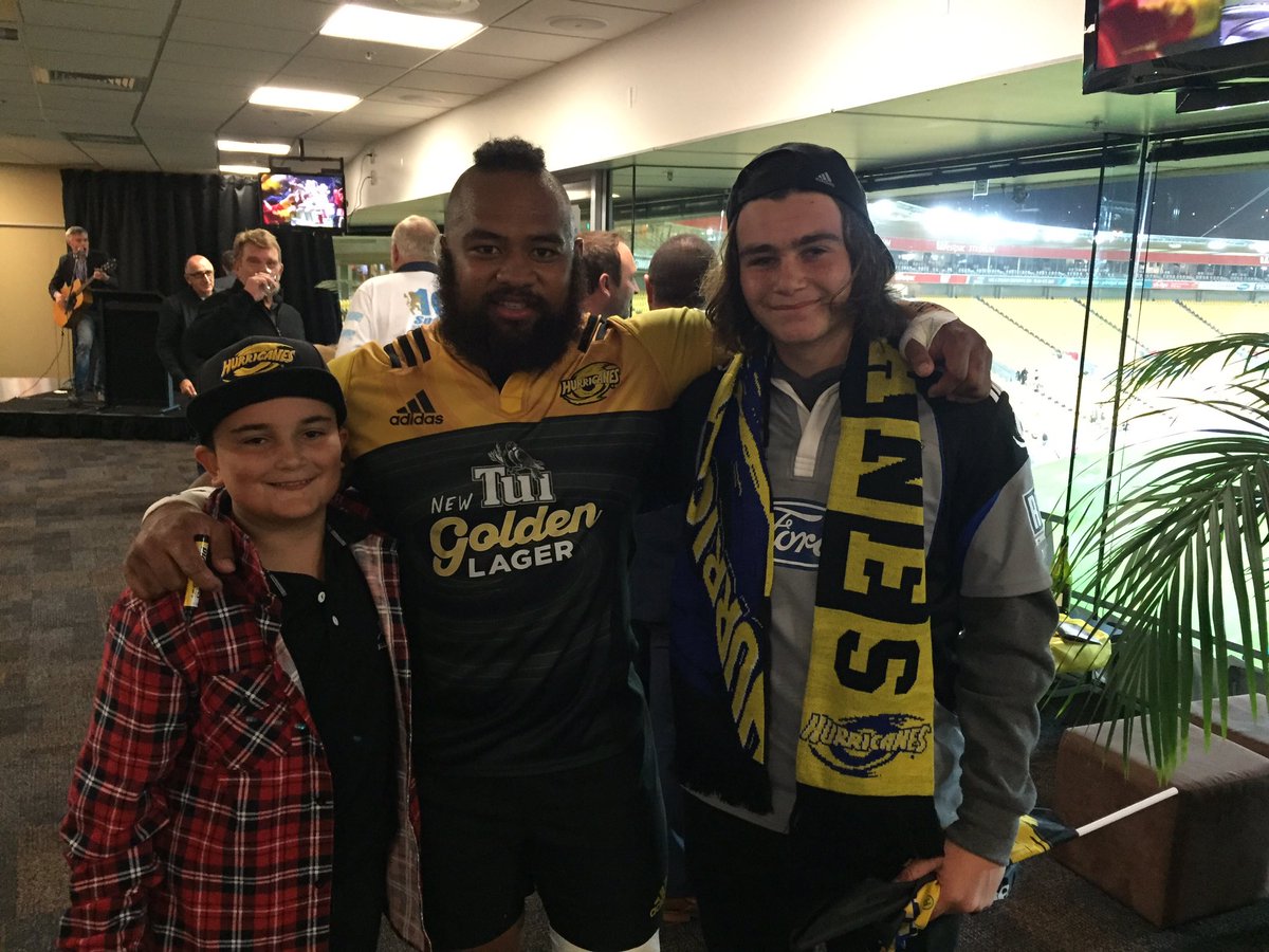 garyallanNZ's tweet photo. Thanks @Hurricanesrugby for a good night ... #ipittythefool https://t.co/K4VRNNOeLC
