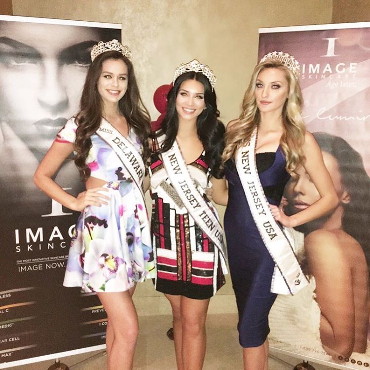 IMAGESKINCAREVN's tweet photo. #MissNewJerseyUSA, #MissNewJerseyTeenUSA and #MissDelawareTeenUSA tham dự ra mắt sản phẩm của #Imageskincare tại USA https://t.co/LlXhQ0XEPA