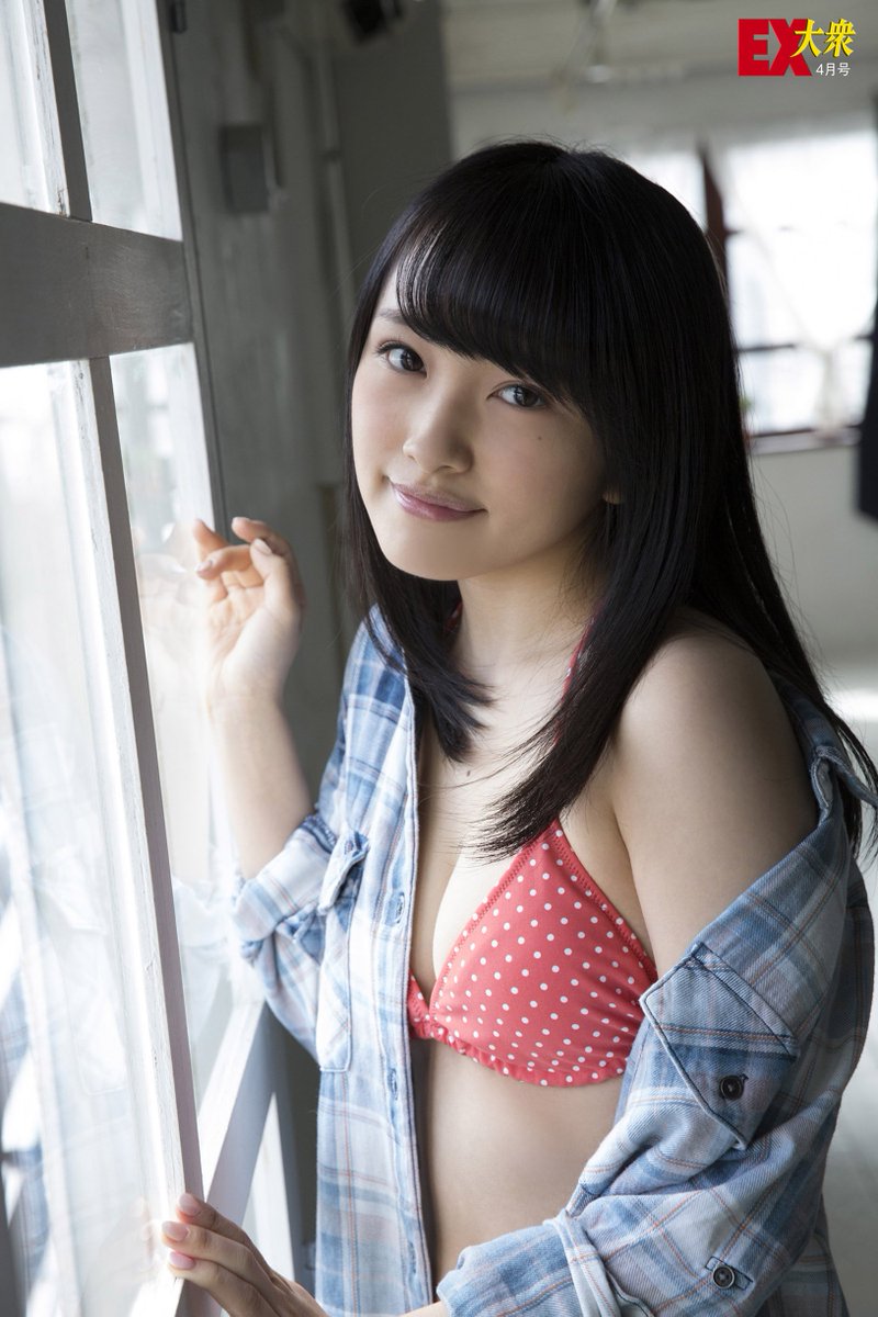 Ex大衆 ｅｘ大衆４月号 発売中 ６月１日発売のシングルのセンターに決まった向井地美音ちゃんの雑誌未掲載カットをｕｐ インタビューでは 君はメロディー Mv撮影時の大島優子さんとのエピソード先輩の卒業で感じた使命感について話してくれました