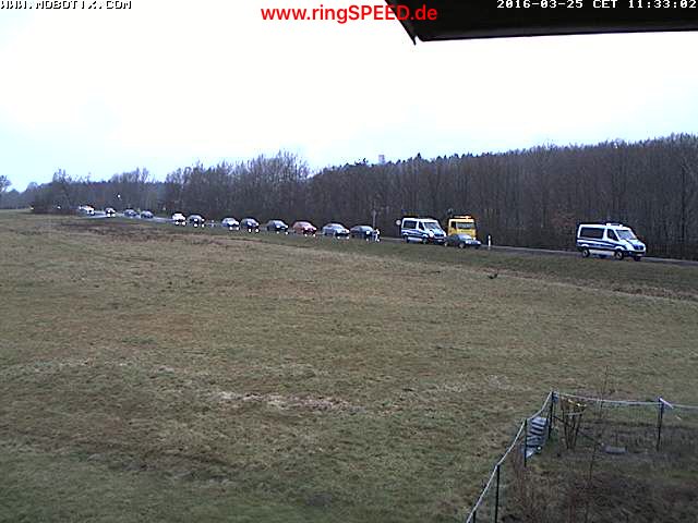 Wem der Stau zum Brünnchen zu bunt ist, der könnte sich mit ringQUIZ die Zeit vertreiben! #nring #Carfriday