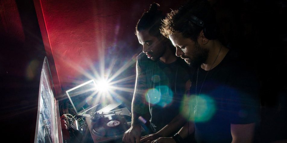 Le rêve Tale Of Us expliqué par le duo Matteo &amp; Carm à RA ! RDV demain pour la <a href="/HAIKU_Paris/">H A Ï K U</a>
residentadvisor.net/feature.aspx?2…