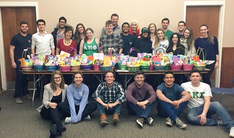We had a great time last night with <a href="/AEPhi_NU/">Northeastern AEPhi</a> making Easter baskets for children at Boston Children's Hospital 🐇