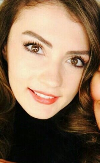 _burcusberk's tweet photo. @DTopbeautyworld beautiful face demişken👇 #BurcuÖzberk https://t.co/1DLNbIkmu1