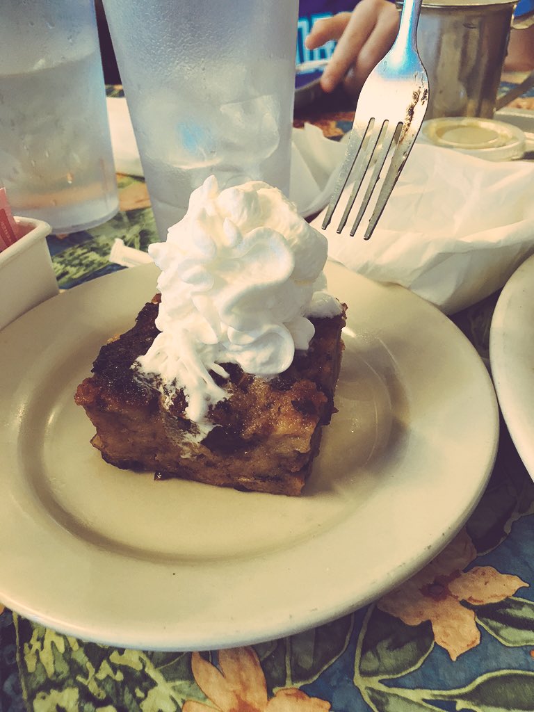 iheartabeach's tweet photo. #tyrones #florida #breadpudding 👍 great breakfast place worth checking out in #stpetersburg #florida https://t.co/0wjPwZKU5U