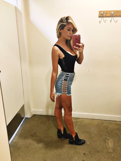 It's never too early to start shopping! #Saturshoppingday https://t.co/SfNXCBG9v8<a href="/tag/saturshoppingday"class="tags">#Saturshoppingday</a>