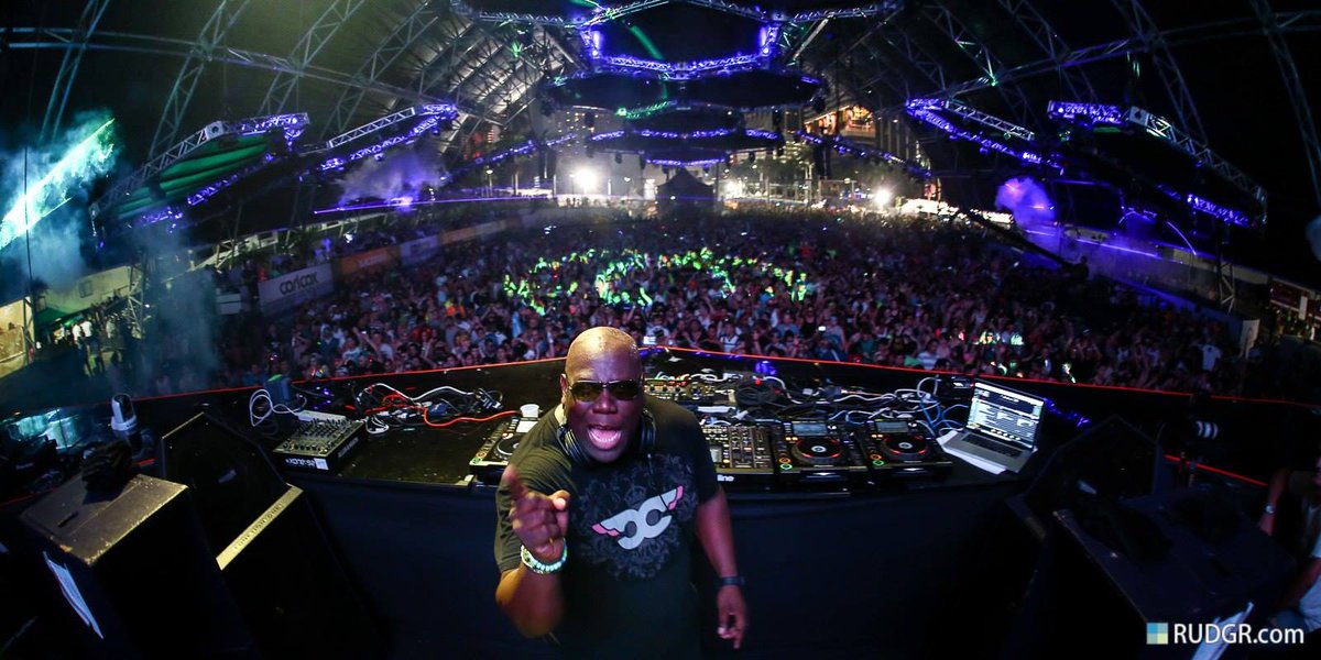 technolifelive's tweet photo. Carl Cox – Live @ Ultra Music Festival, UMF 2016 - Day 2

https://t.co/wiPWXNWLx8 https://t.co/dMiJq7bJlY