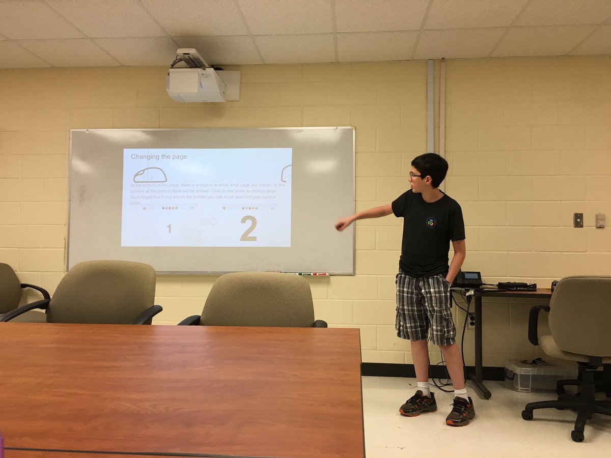AMMSLions's tweet photo. @iSchoolAdvocate #AMMSSWAT teaching teachers Eductations! https://t.co/R9UPY5FqlL