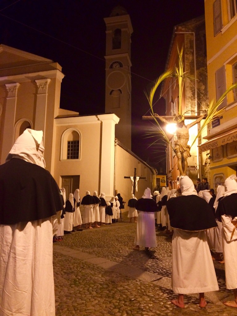 sylvia_flore's tweet photo. Merci à @LesiaDottori pour ces photos du jeudi saint à Corte et la #granitula sur le parvis d'@UnivCorse https://t.co/vS7CdJurGO