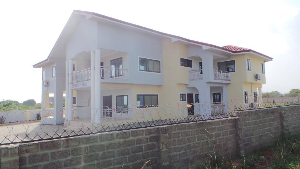 negusnegasti's tweet photo. #Lovely 5 BDRM Beach House Available #ForRent in Prampram, Accra #ShortStay #LongLease $1500 p/m call +233202686554 https://t.co/4xJ6rBYxQh