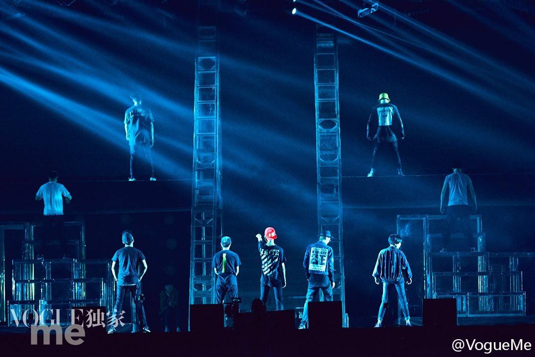 LUHANUNIONINA's tweet photo. 160325 Vogue me countdown to #Luhan Concert in Beijing. 19 hours left!! #LuHan1stChinaTour that's gonna be great😍 https://t.co/71PtKzDjLP
