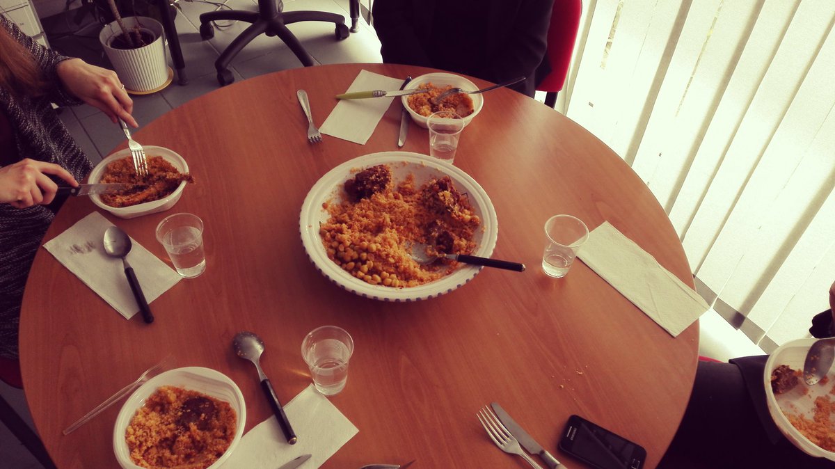 BonnefontFlo's tweet photo. Merci à notre intérimaire mr chikhaoui pour ce bon couscous !!! https://t.co/LhvtbqaMvp