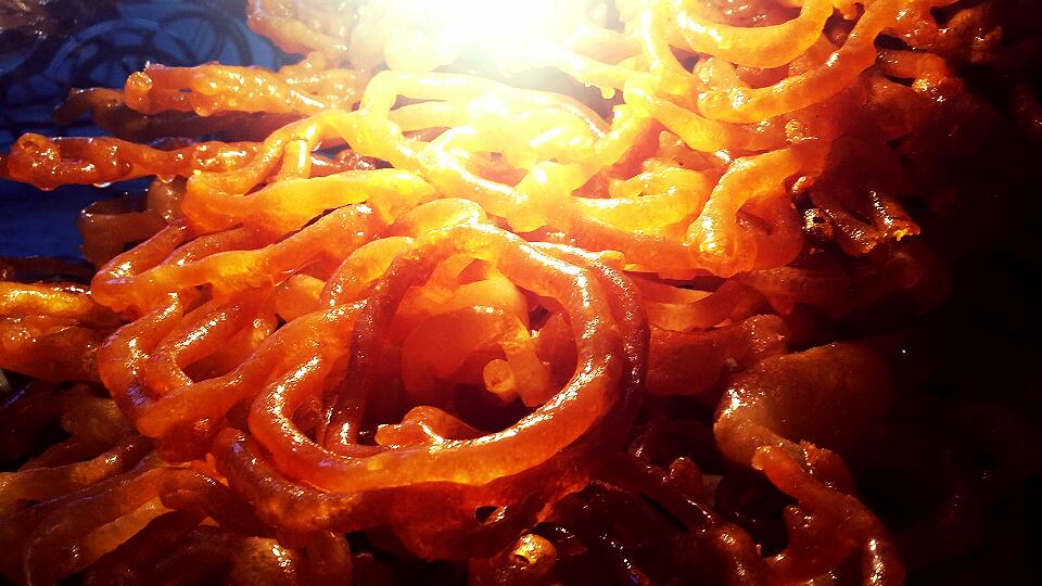 Em_Alvi's tweet image. #Jilapi...#Food...#delicious