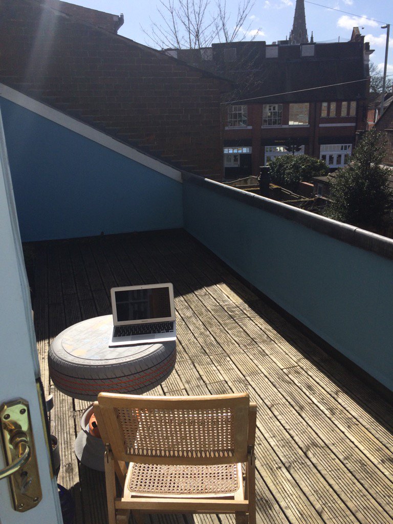 slowdesignuk's tweet photo. my workstation for today. #sunbuzz, #slowdesign https://t.co/ACNKvFpJRs